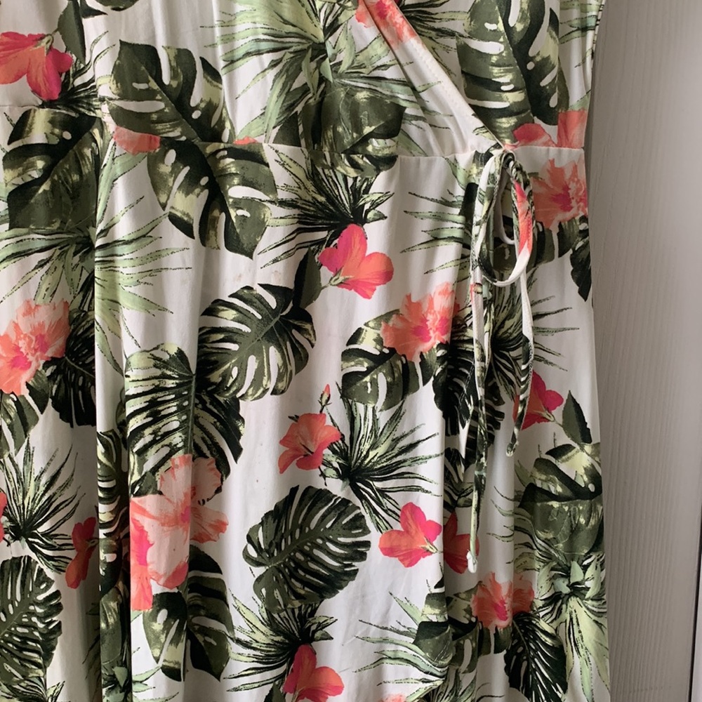 Tropical dress 👗 - Picture 3 of 7